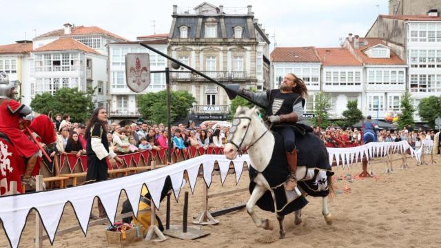 La Feria Medieval de Betanzos (A Coruña) cierra su edición de 2025 con éxito de participación