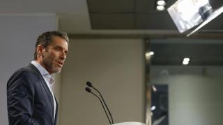 Borja Sémper este lunes en rueda de prensa en Génova.