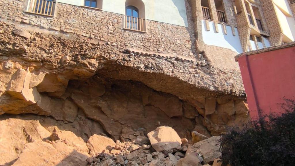 Desprendimiento de una roca en las Casas Colgadas de Tarazona