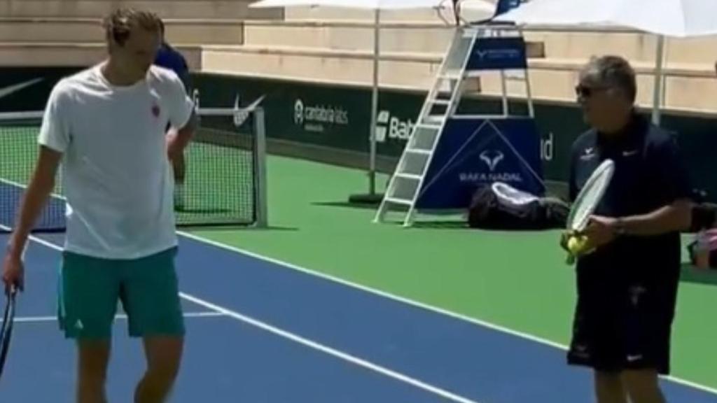 Zverev entrena junto a Toni Nadal.