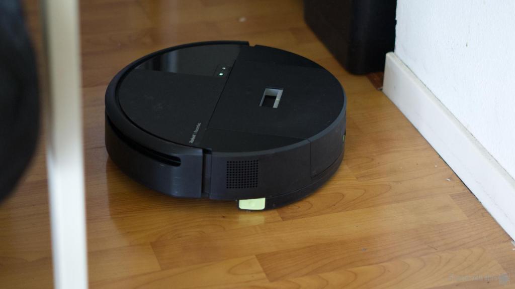 Roomba Dust Compacter escaneando