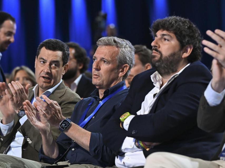 El presidente de Andalucía, Juan Manuel Moreno Bonilla, el de Galicia, Alfonso Rueda, y el de Murcia, Fernando López Miras.