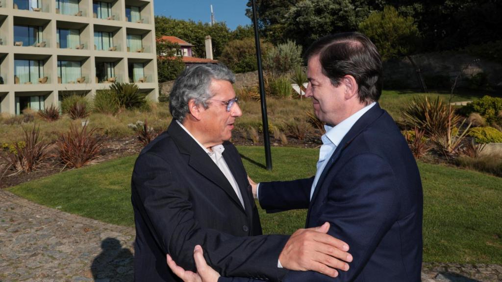 Mañueco se reúne en Oporto con el presidente de la Región Norte, António Cunha