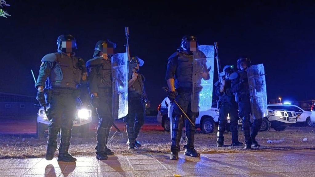 Varios agentes antidisturbios de la Guardia Civil, desplegados en Torre Pacheco.