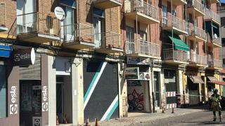 Desprendimiento de un voladizo de balcón de grandes dimensiones en Zamora