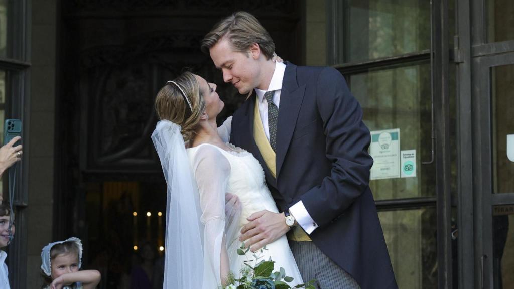 Lucía Ruiz Lafita y Maxi Reiter tras convertirse en matrimonio.