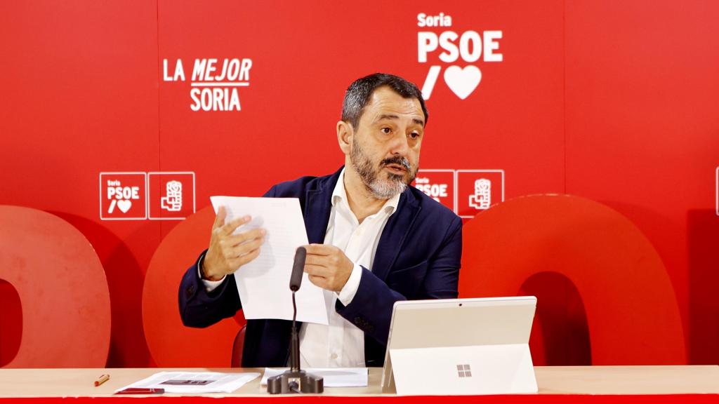 El secretario adjunto de Organización del PSOECyL, Javier Muñoz, durante su rueda de prensa de este martes en Soria