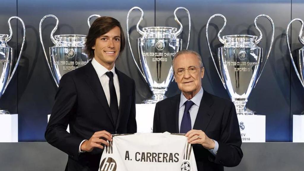 Álvaro Carreras junto a Florentino Pérez