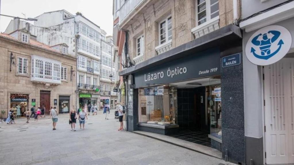 Exterior de Lázaro Óptico en A Coruña.