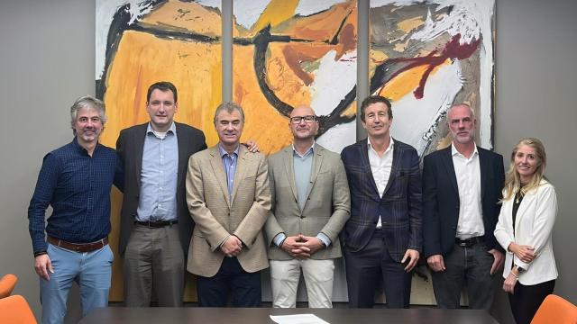 Acuerdo entre Ampere Energy y Bikote Solar