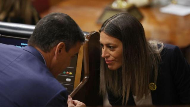 Pedro Sánchez y Miriam Nogueras, en el Congreso de los Diputados, en una imagen de archivo.