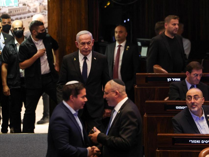 El primer ministro de Israel, Benjamin Netanyahu, a su entrada el lunes en la Knéset.