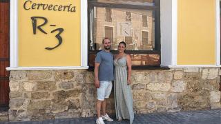 Iván, Laura y la Cervecería R3 en Medina de Rioseco