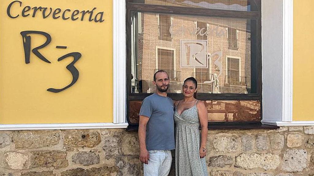 Iván, Laura y la Cervecería R3 en Medina de Rioseco