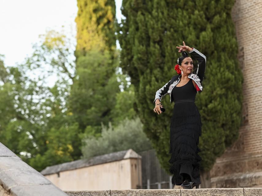 La cita estuvo cargada de activaciones culturales organizadas por el Teatro Flamenco y otras sorpresas que homenajearon la tradición cultural de Granada.