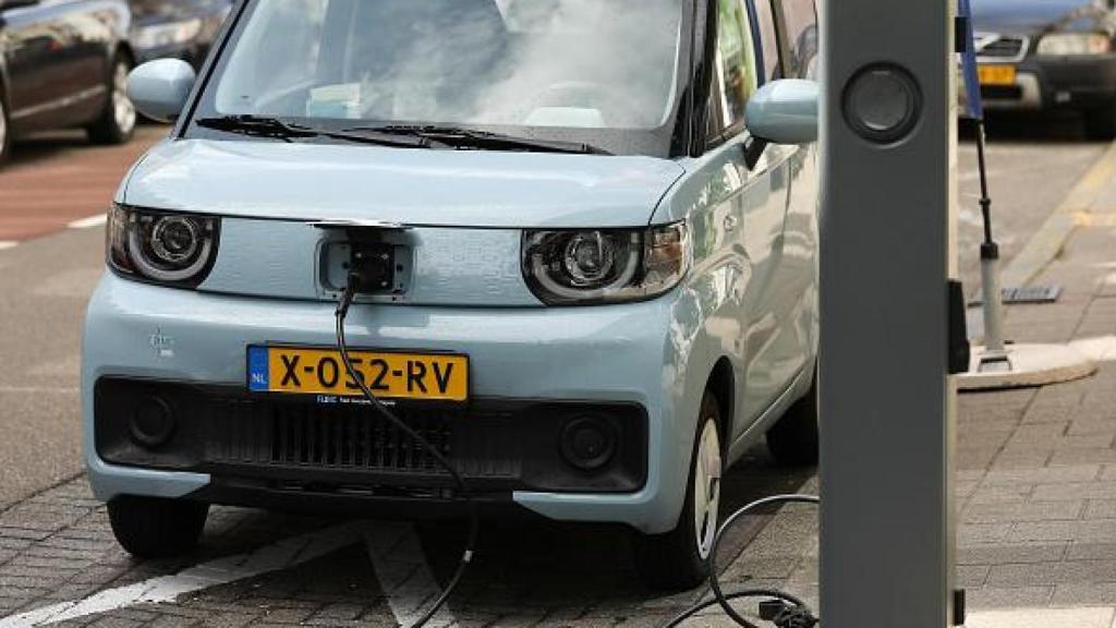 Imagen de un vehículo de carga eléctrica.