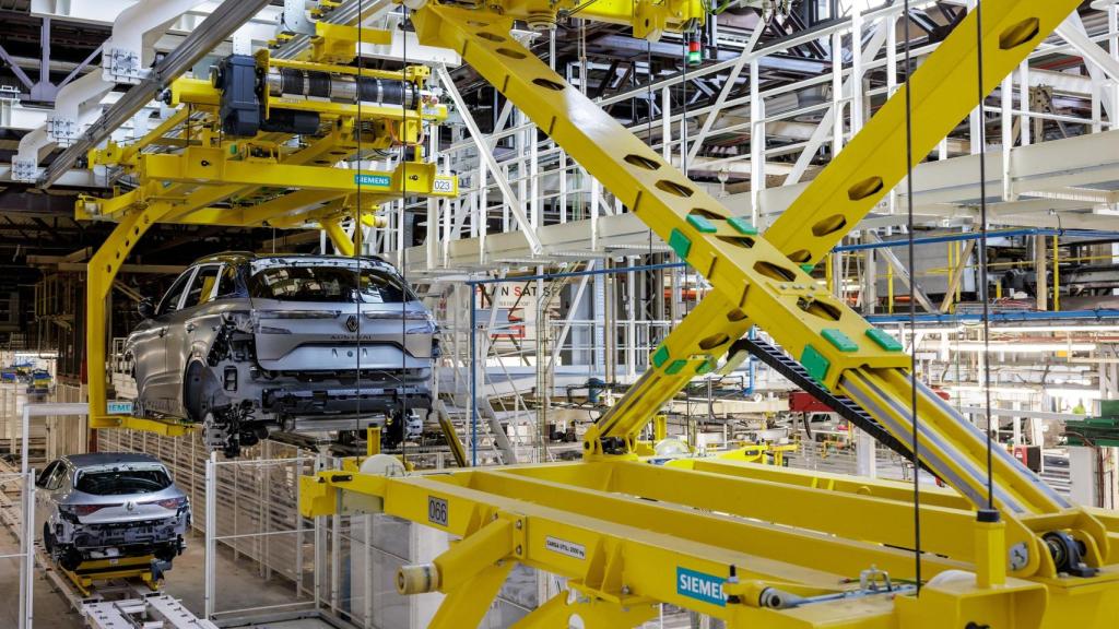 Línea de montaje del Renault Austral en la factoría de Renault en Palencia