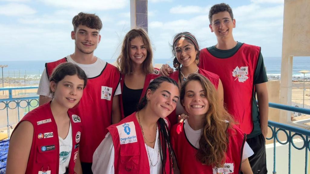 De izquierda a derecha: Hugo Fernández-Obanza Durán, Vera Fernández-Obanza Durán, Sara Eiroa Fernández, Inés Sánchez Fernández-Obanza, Clara Alexandra López Alvarado, Irene Sáez Rodríguez y Octavio Sánchez Martínez.