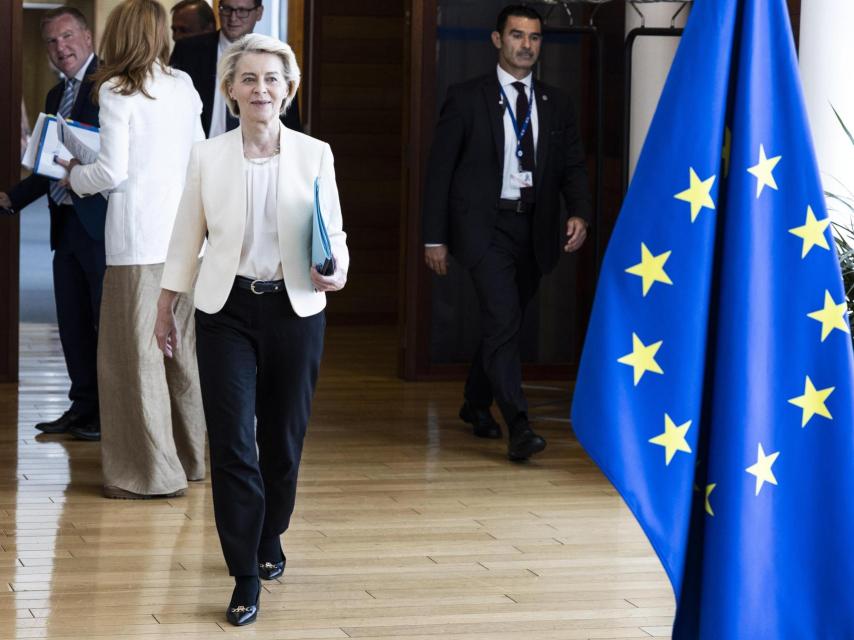 La presidenta de la Comisión, Ursula von der Leyen, durante la reunión de este miércoles en Bruselas
