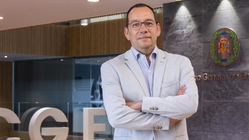 José Luis Cobos, presidente del Consejo Internacional de Enfermería en la sede del Consejo General de Enfermería.