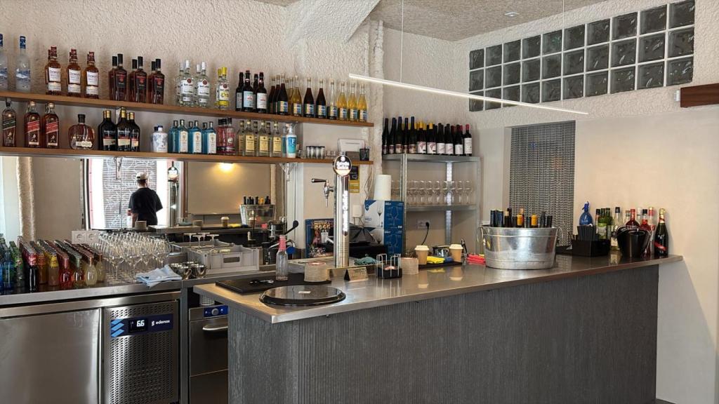 Interior del Santana Bar.