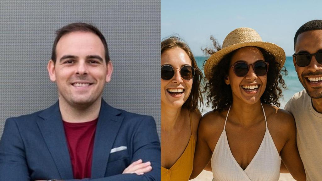 El economista Rubén de Gracia y un grupo de personas de vacaciones.