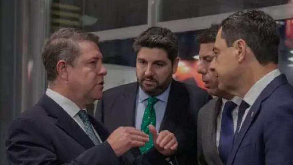 Page conversa con López Miras, Mazón y Moreno en la última edición de Fitur.