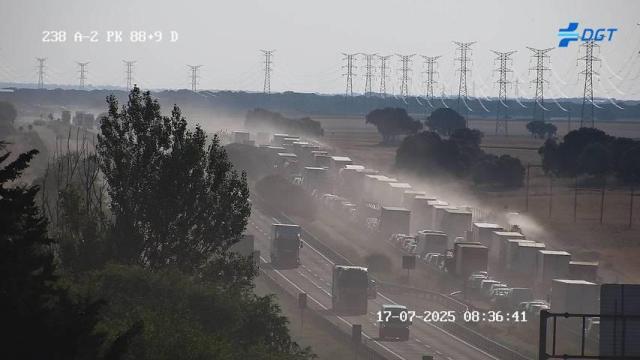 Retención en la A-2. Foto: DGT.