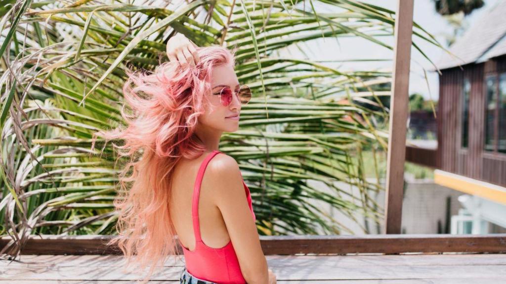 Este es el secreto de los profesionales para cuidar tu pelo teñido y mantener el color en verano