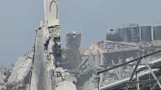 Así ha quedado la Iglesia de la Sagrada Familia de Gaza tras el ataque de Israel este jueves.
