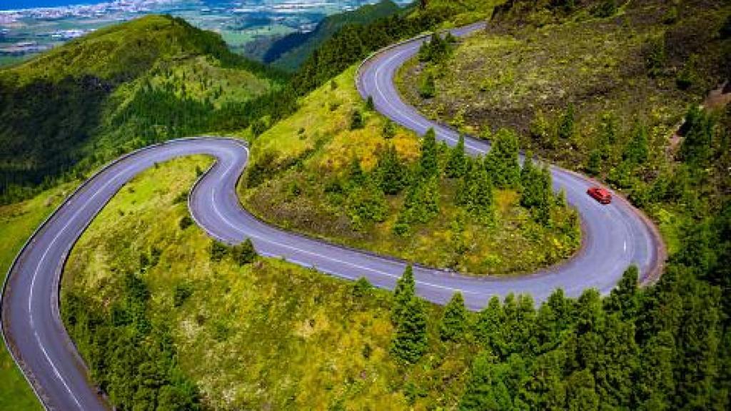 Imagen de carreteras de montaña.