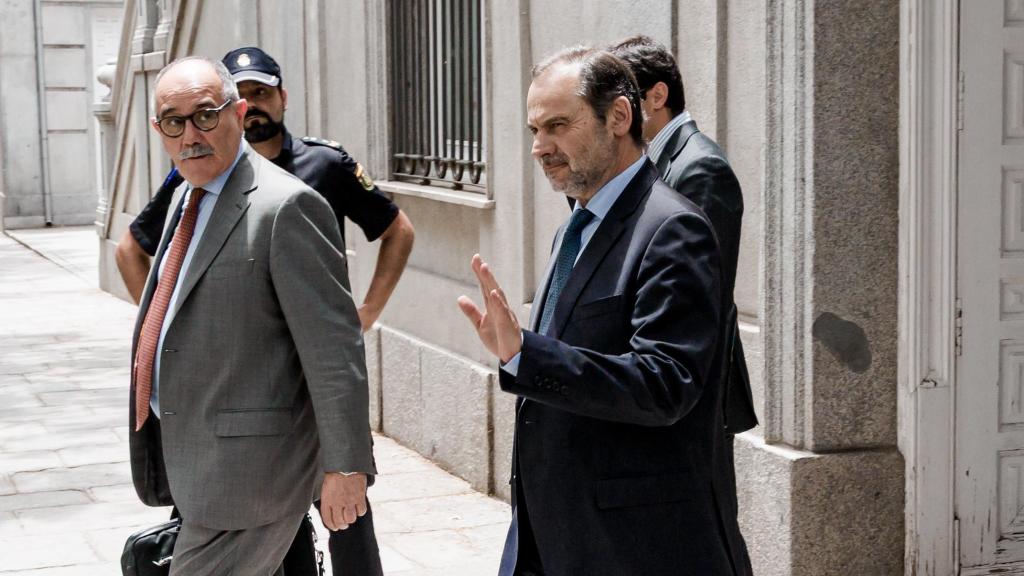 El exministro de Transportes José Luis Ábalos tras declarar en el Tribunal Supremo el pasado 23 de junio.