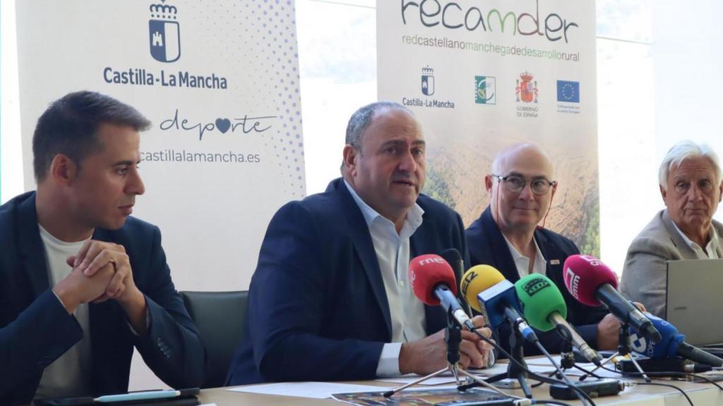 Julián Martínez Lizán este jueves en rueda de prensa.
