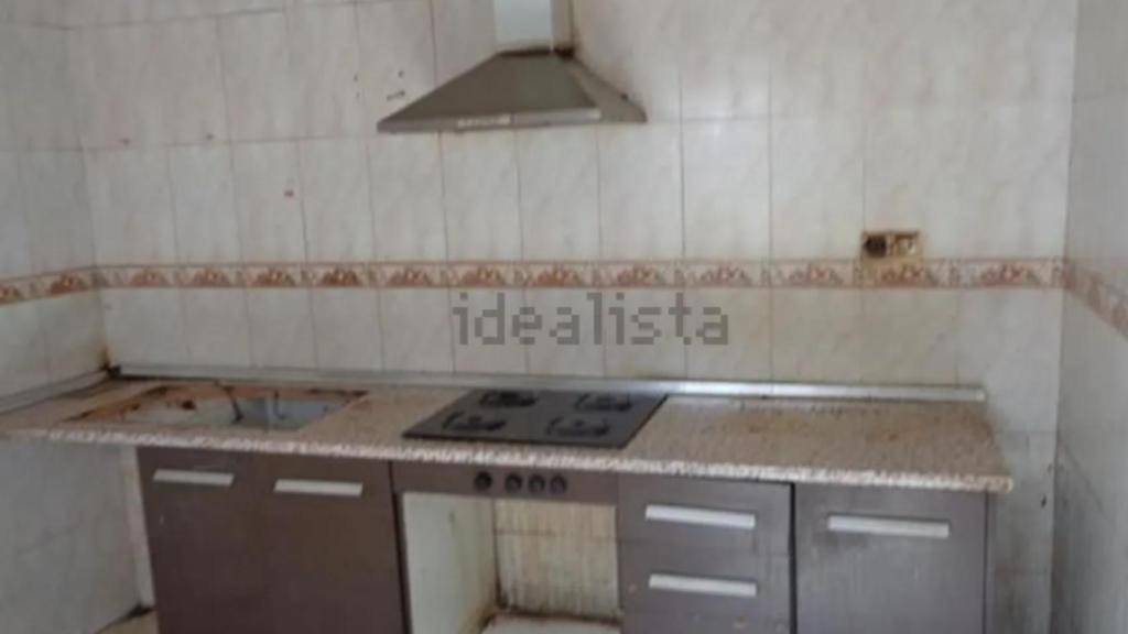 Estado de la cocina de la vivienda más barata en Cox