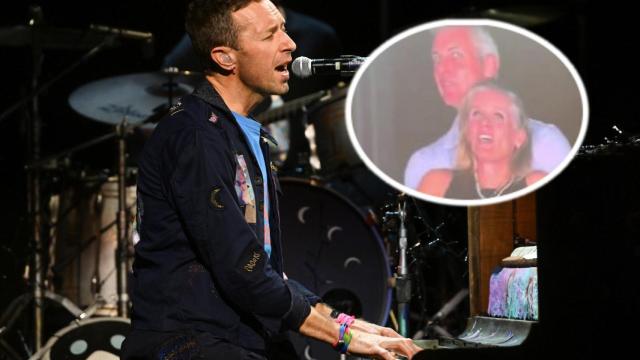 Chris Martin y la pareja de infieles, en un montaje de EL ESPAÑOL.