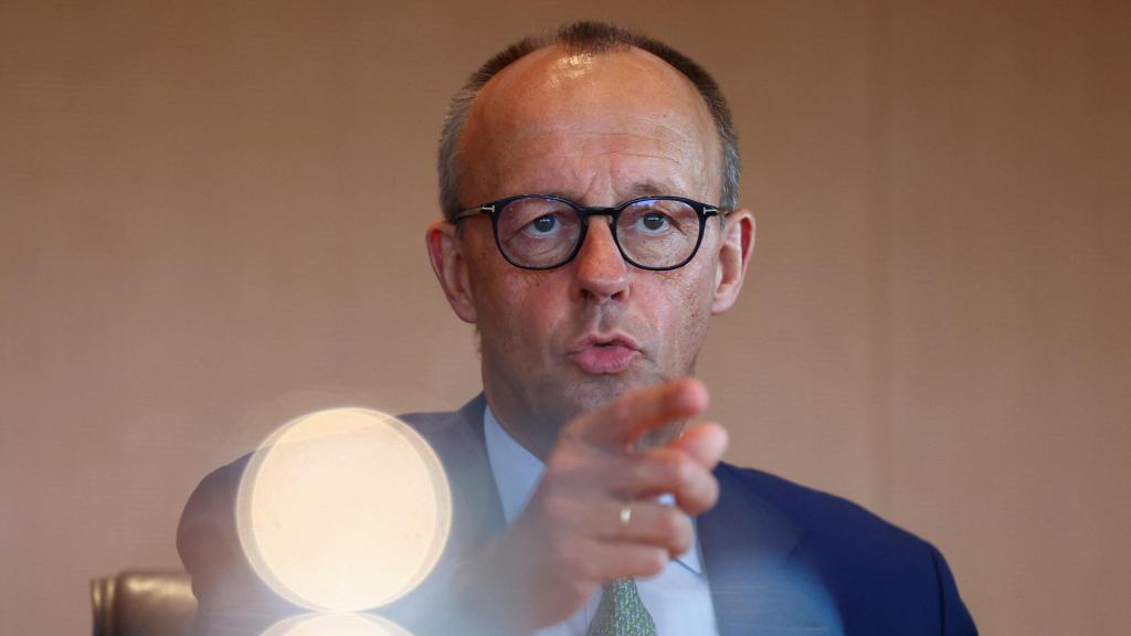 El canciller alemán, Friedrich Merz, durante la reunión de su gabinete.