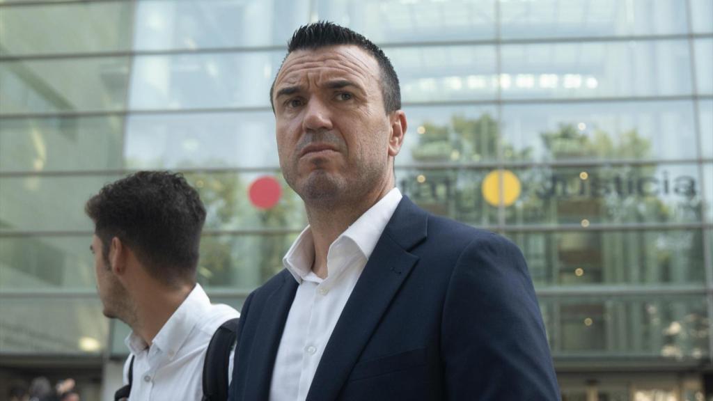 Vicente Mompó, a su salida de la declaración ante la jueza de la dana. Jorge Gil / EP