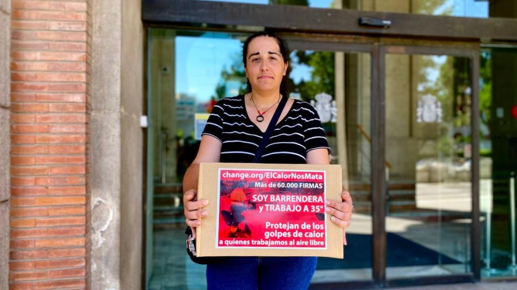 Elvira dice que seguirá recolectando firmas hasta que la escuchen las autoridades.