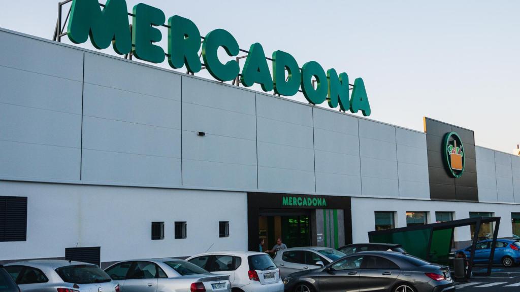 Fachada Mercadona.