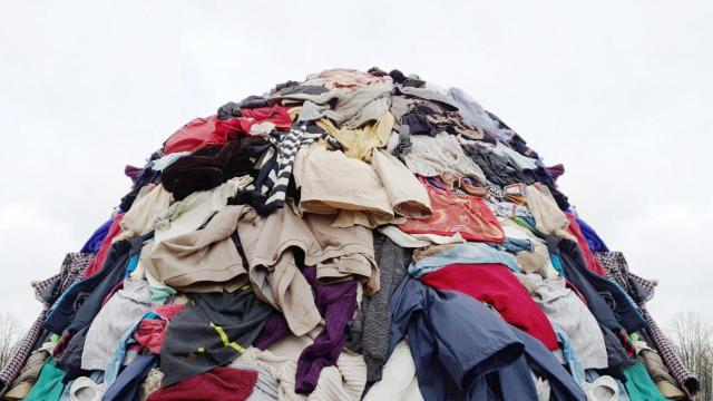La moda puede abrasar o rebajar la temperatura del planeta