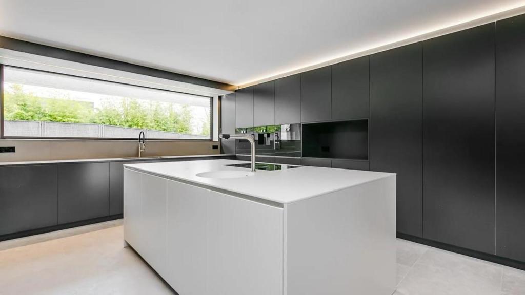 La espectacular villa en La Finca.