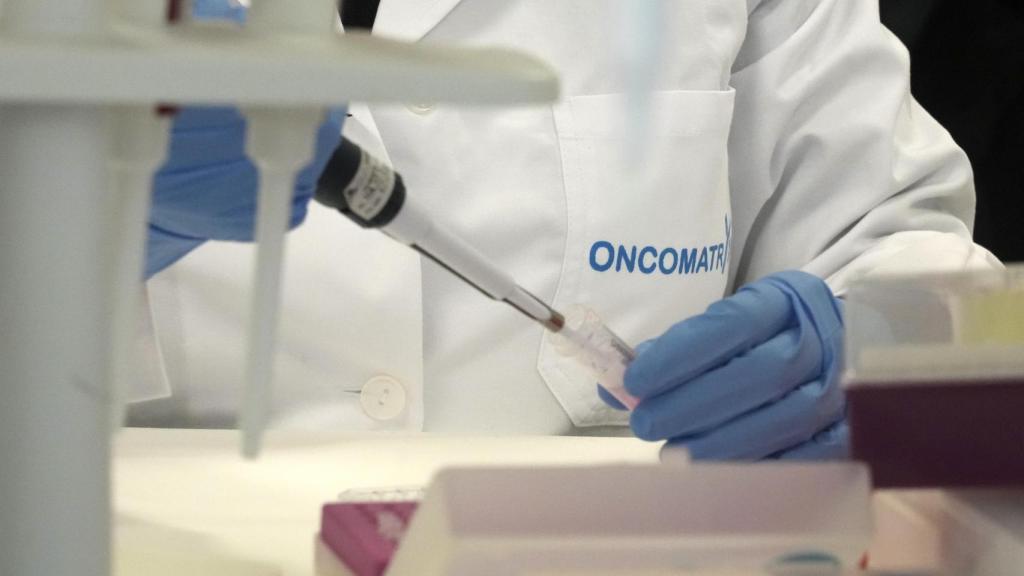 Una científica de la compañía.