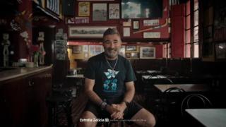 Rafa, el del Chaflán en el vídeo de la campaña de Estrella Galicia y el Dépor