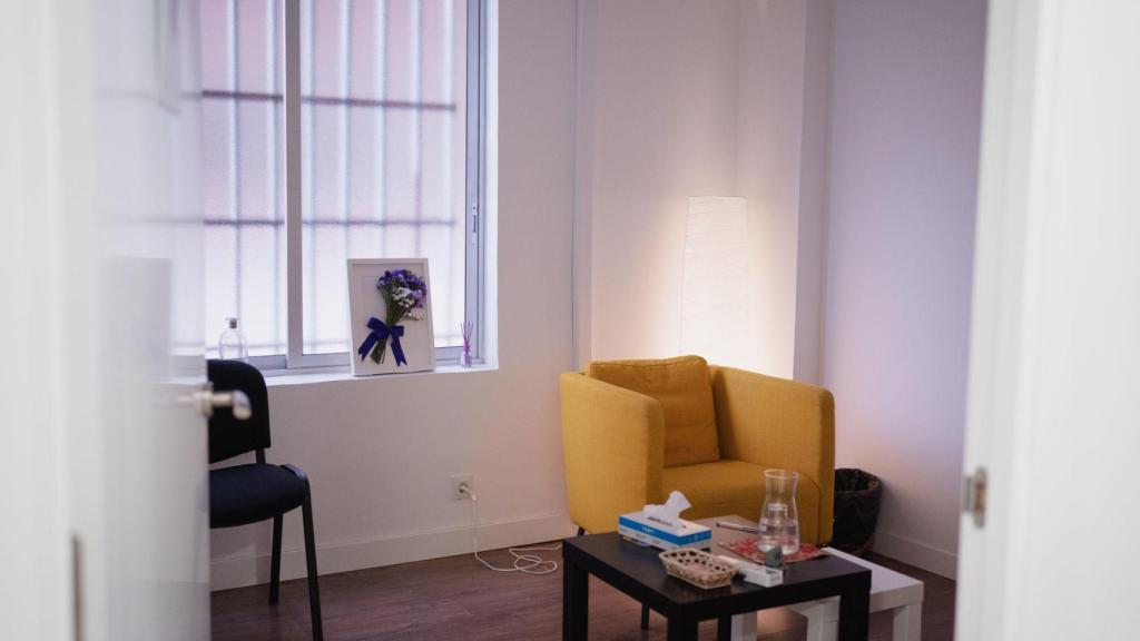 Sala de encuentro con Laura, víctima de violencia sexual.