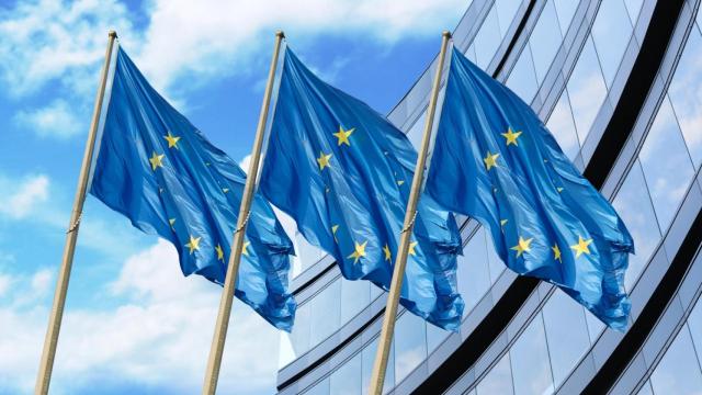 Banderas de la Unión Europea.