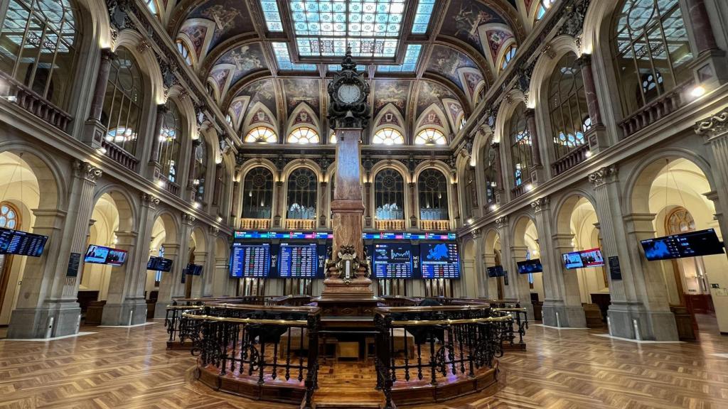 Interior del Palacio de la Bolsa de Madrid.