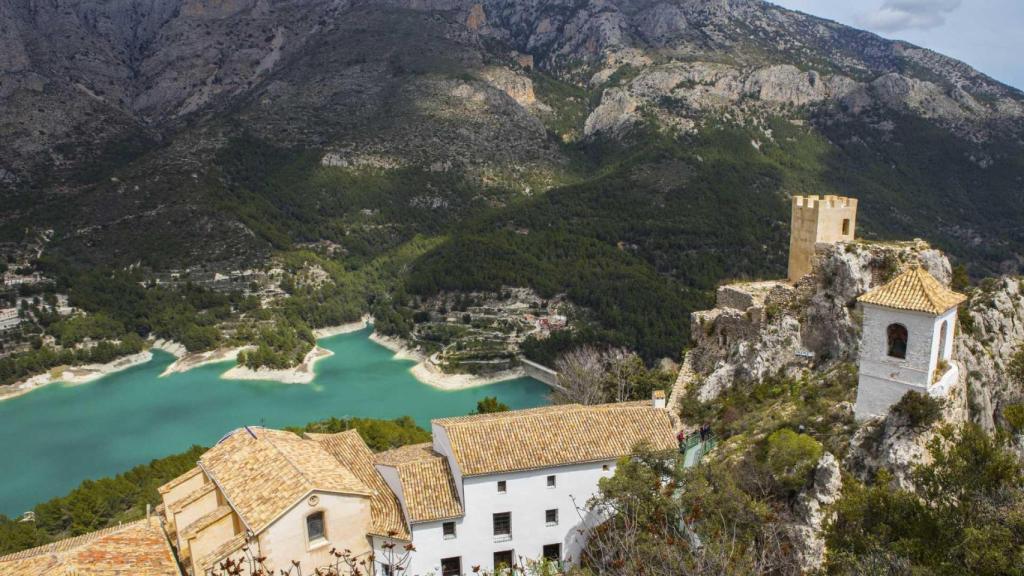 Embalse de Guadalest.