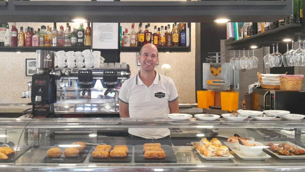 Sergio Arroyos, propietario del bar Aurora.