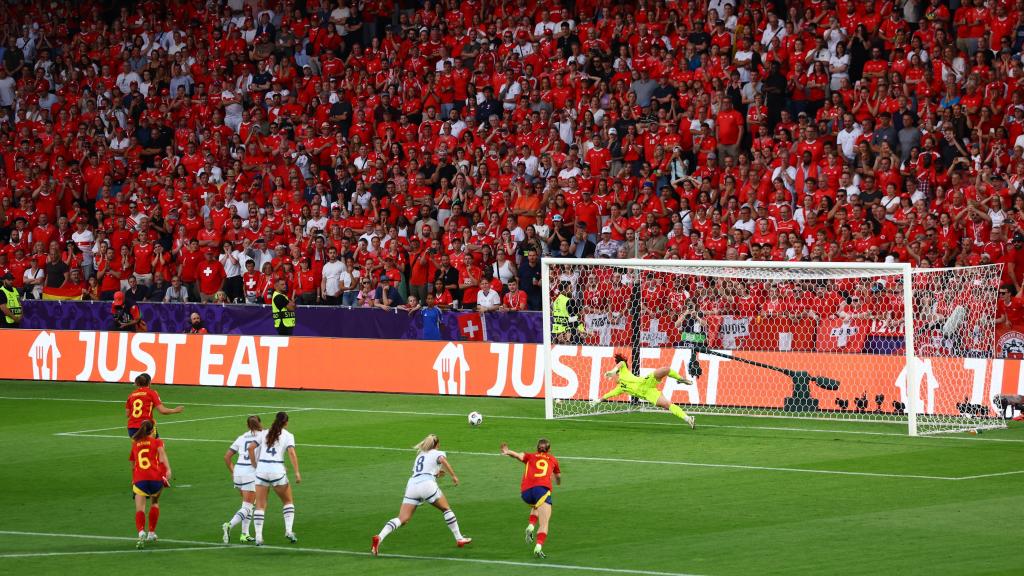 Imagen del penalti fallado por Mariona.