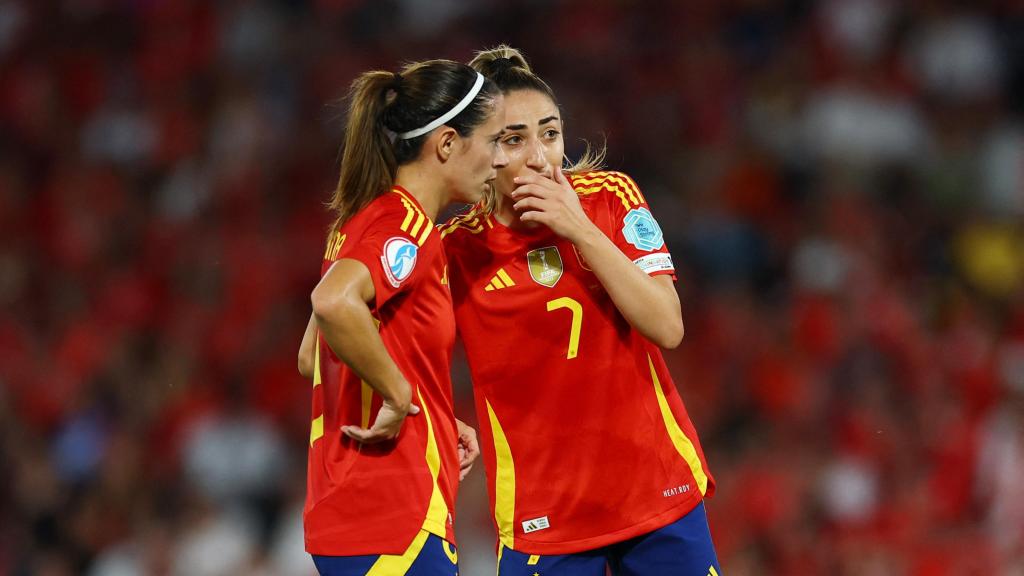 Aitana Bonmati y Olga Carmona